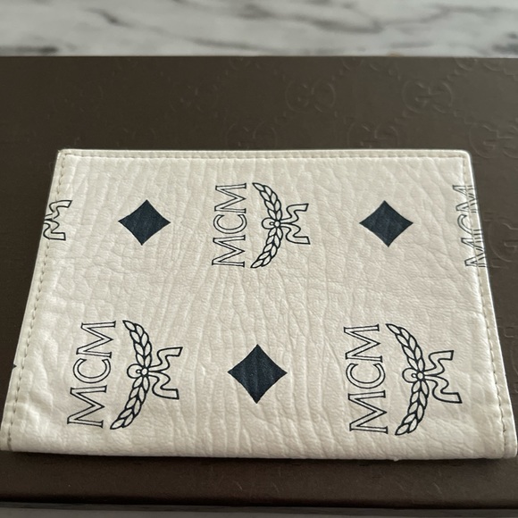 MCM card holder excellent condition - Picture 4 of 6